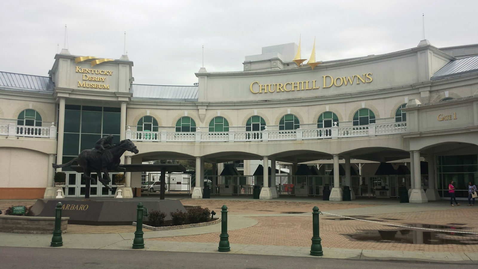 louisville ky casino hotel